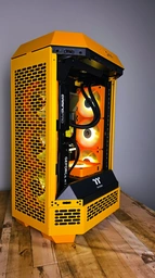 Pikachu-themed gaming PC — image 4
